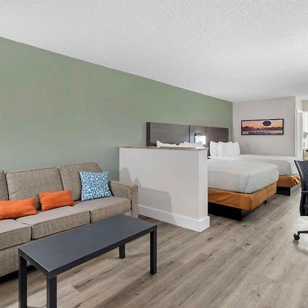 Quality Inn & Suites Orlando East - Ucf Area Alafaya Esterno foto