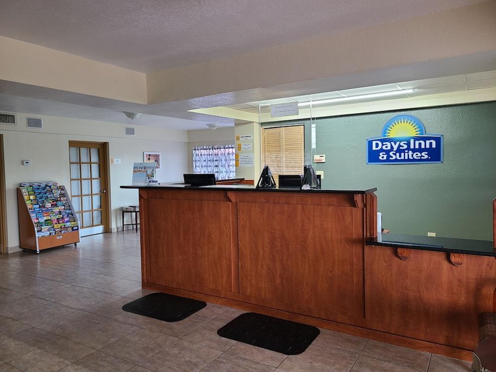 Quality Inn & Suites Orlando East - Ucf Area Alafaya Esterno foto