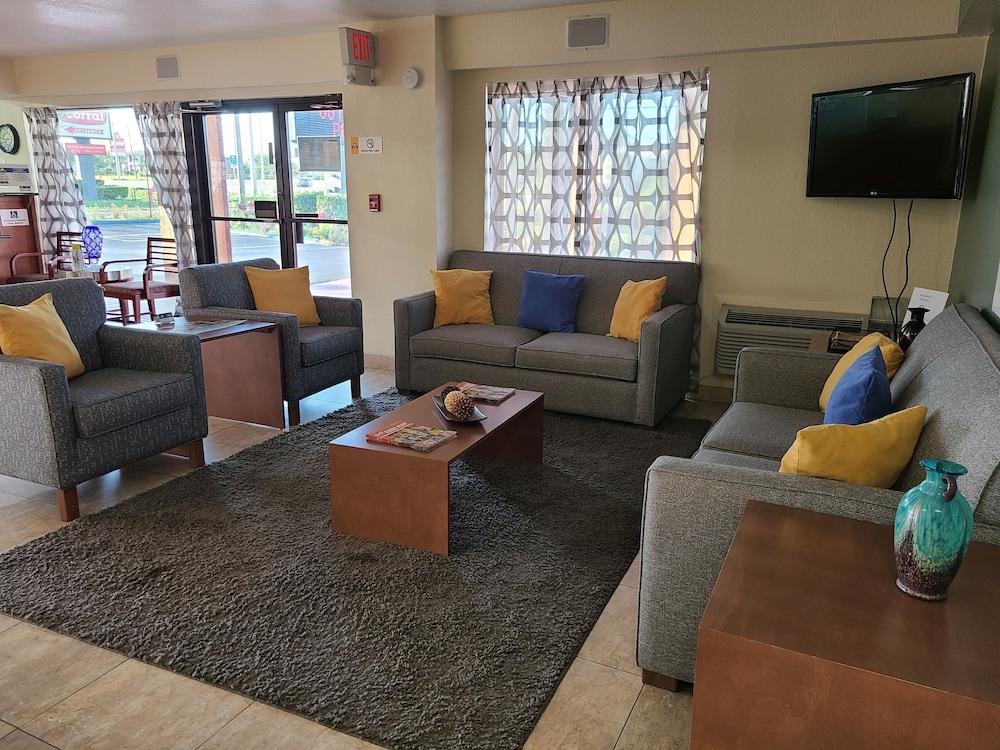 Quality Inn & Suites Orlando East - Ucf Area Alafaya Esterno foto
