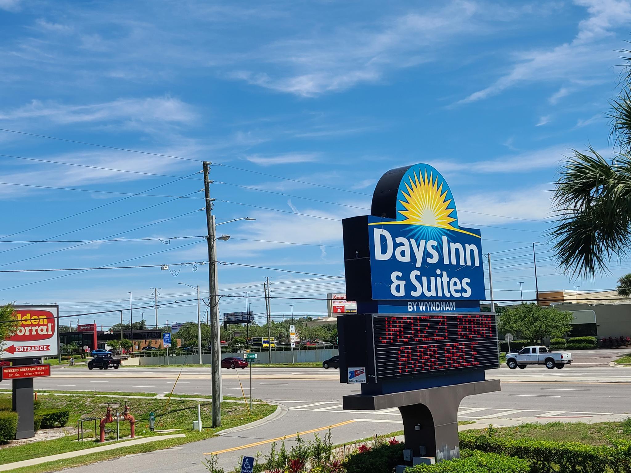 Quality Inn & Suites Orlando East - Ucf Area Alafaya Esterno foto