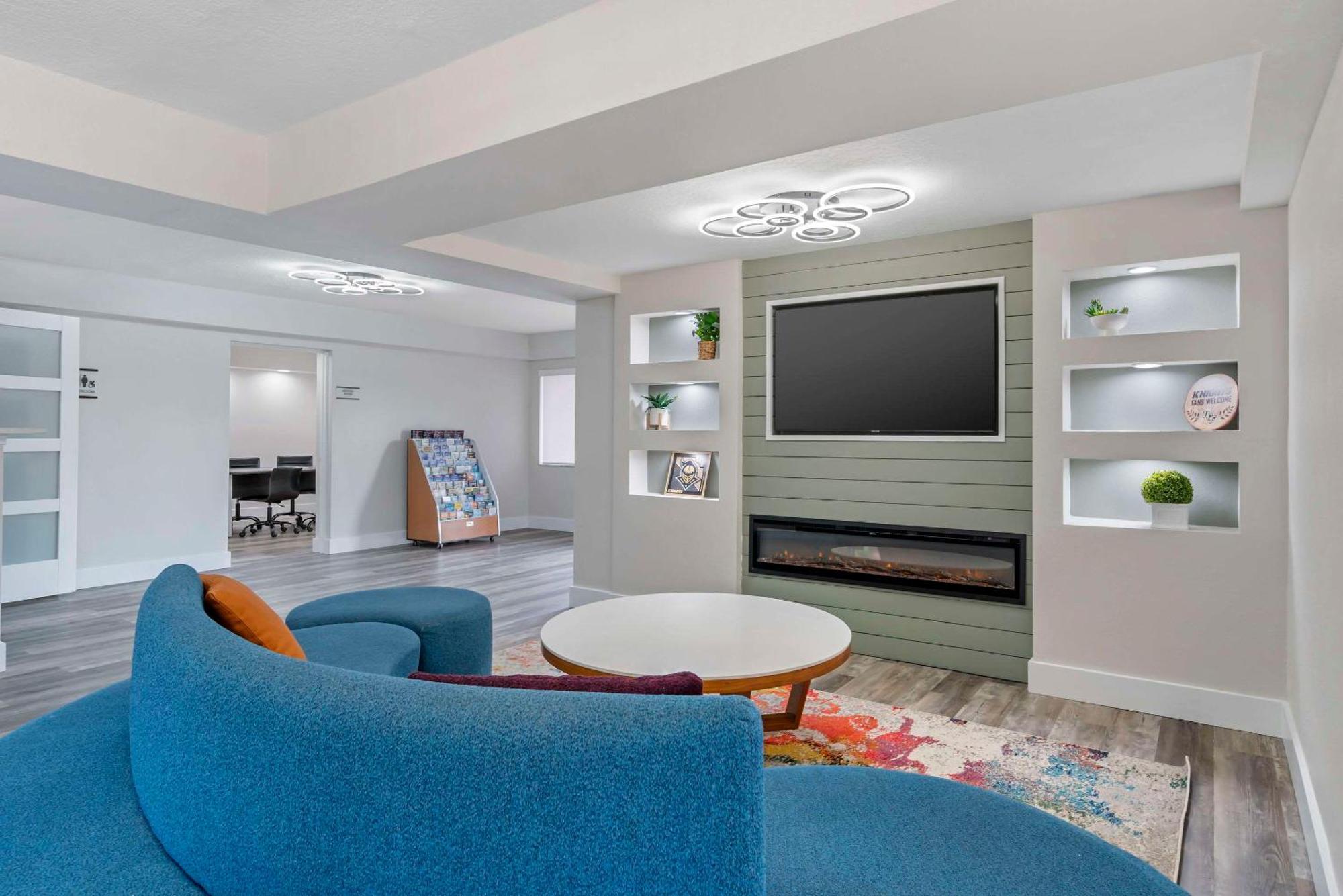 Quality Inn & Suites Orlando East - Ucf Area Alafaya Esterno foto