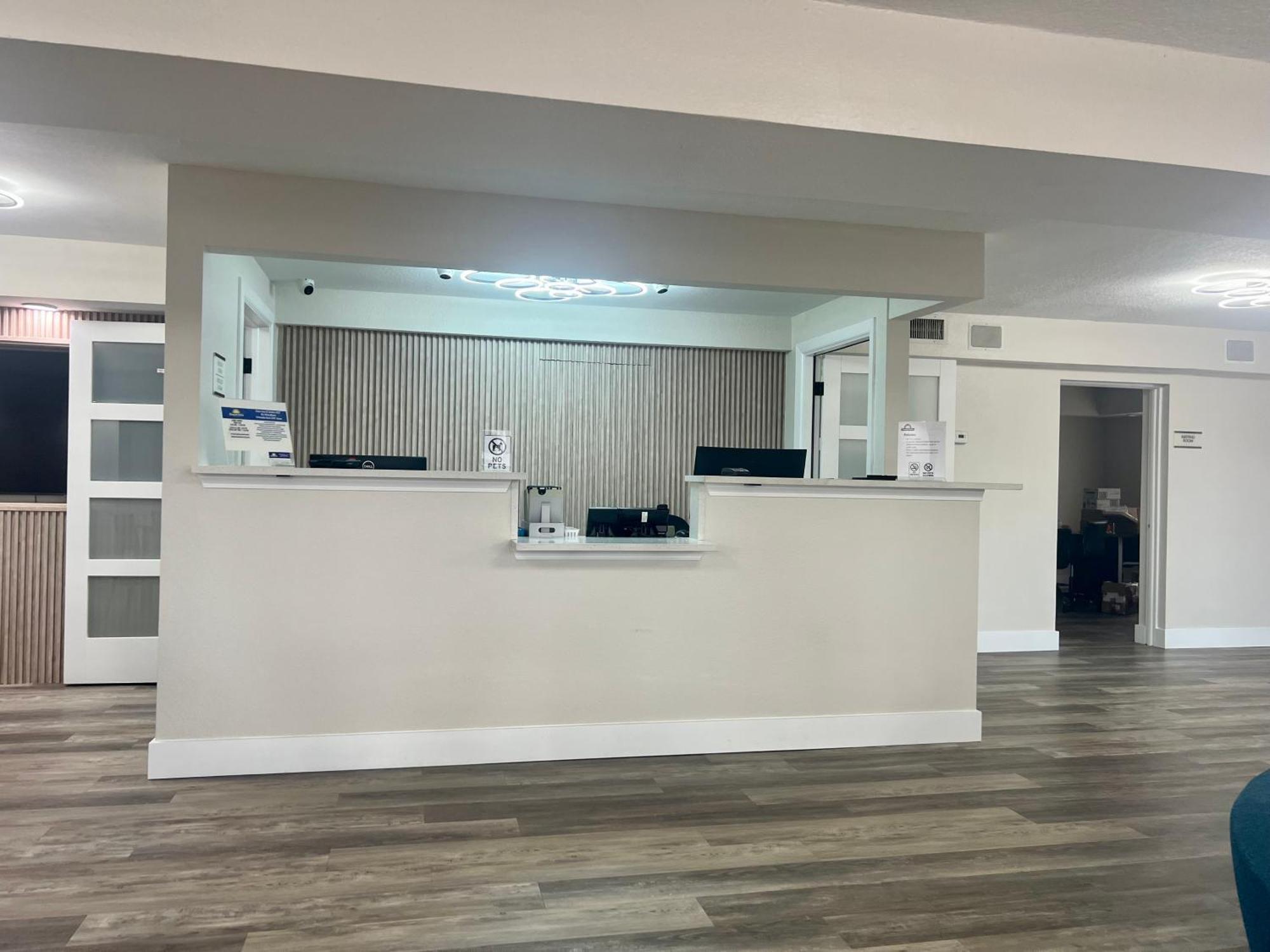 Quality Inn & Suites Orlando East - Ucf Area Alafaya Esterno foto