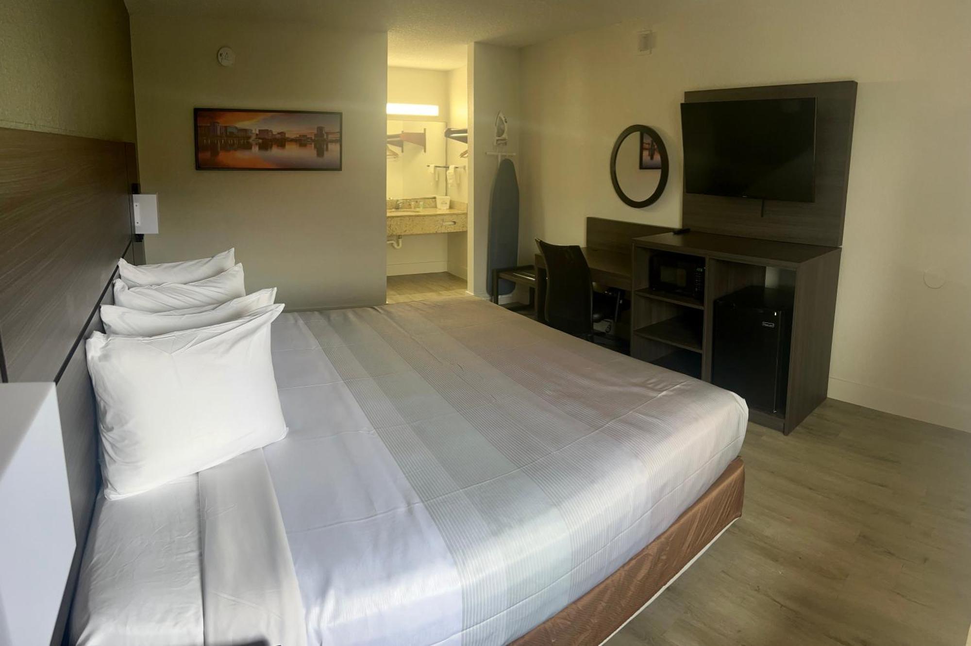 Quality Inn & Suites Orlando East - Ucf Area Alafaya Esterno foto