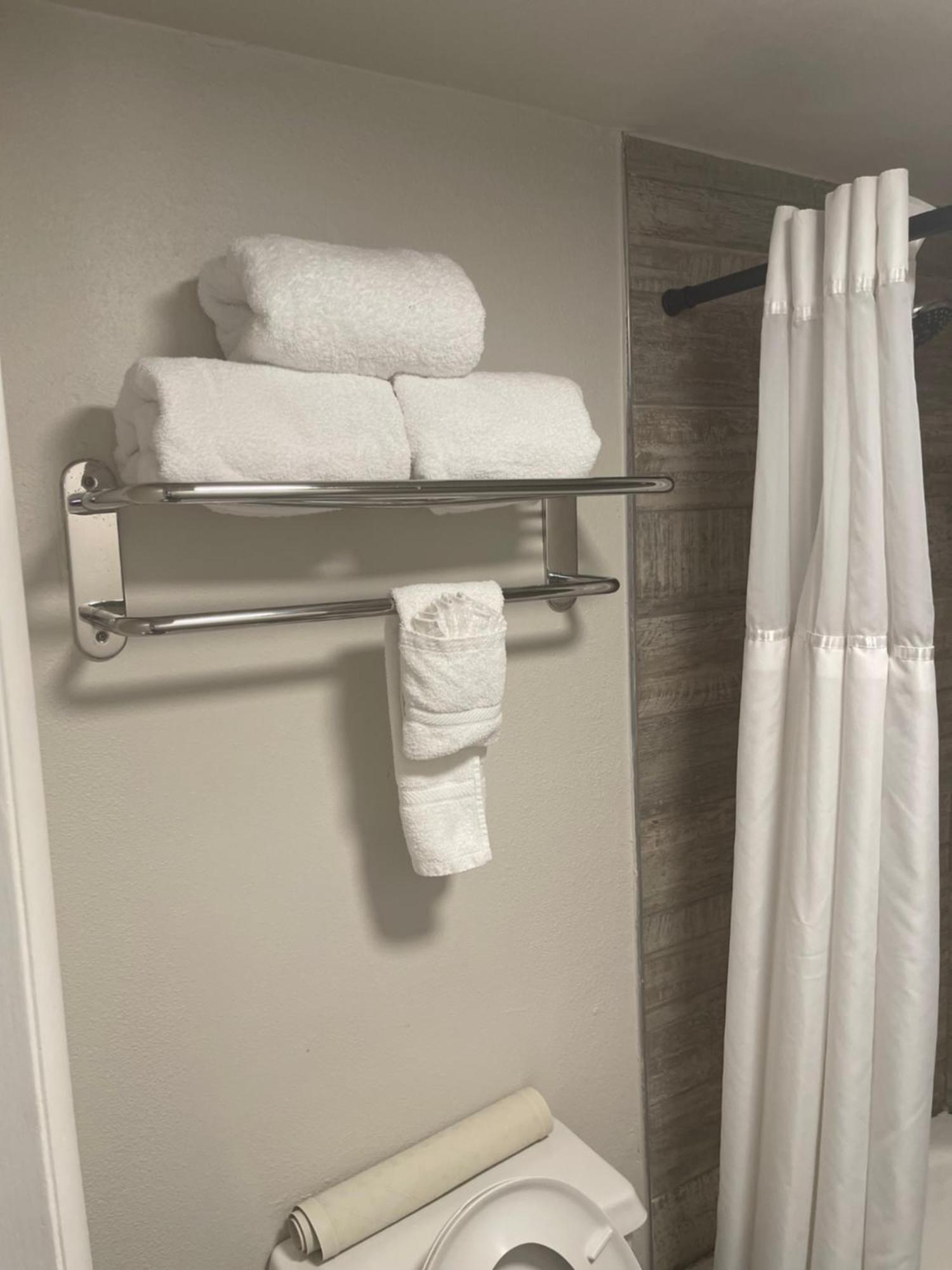 Quality Inn & Suites Orlando East - Ucf Area Alafaya Esterno foto