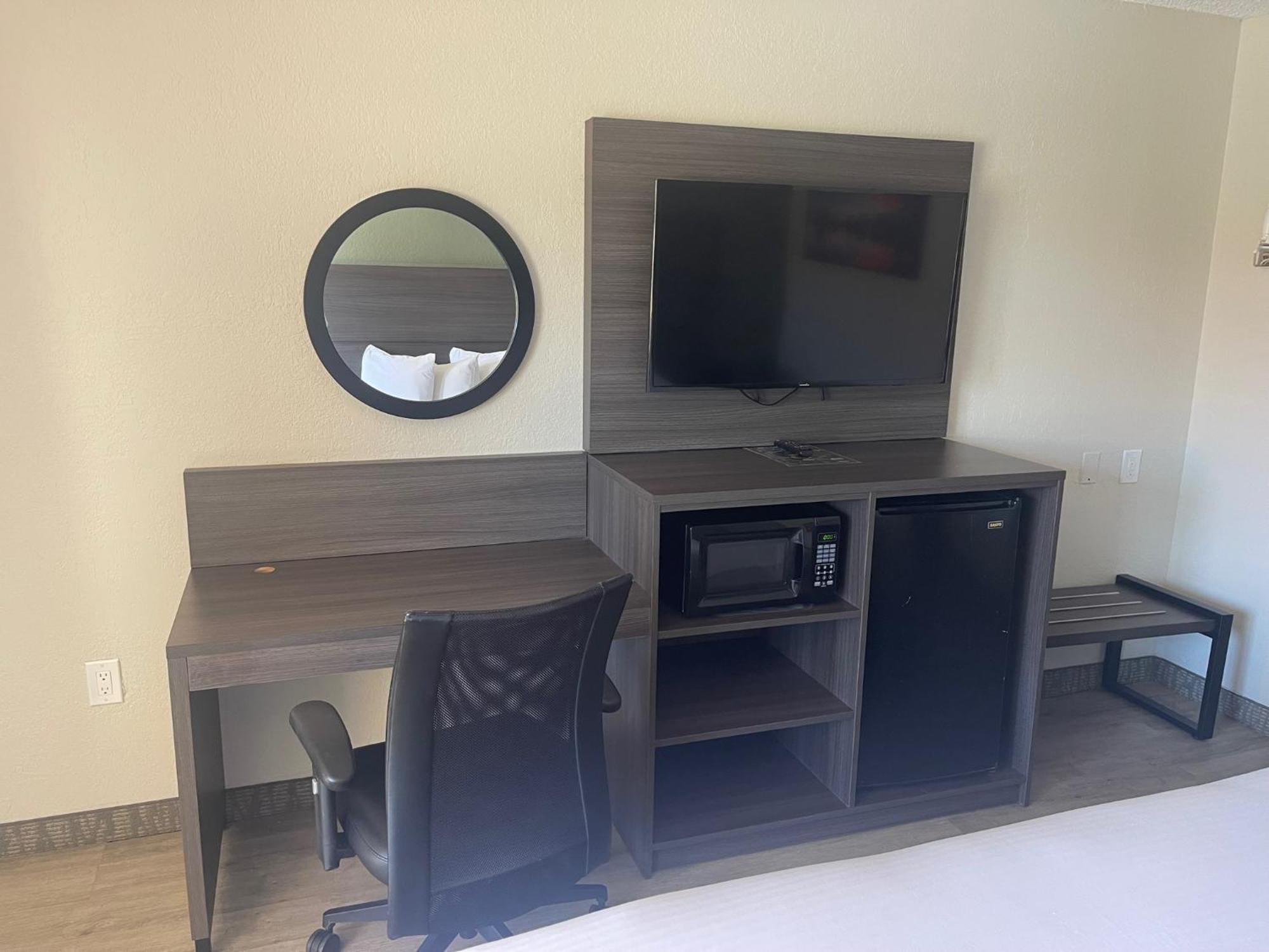 Quality Inn & Suites Orlando East - Ucf Area Alafaya Esterno foto